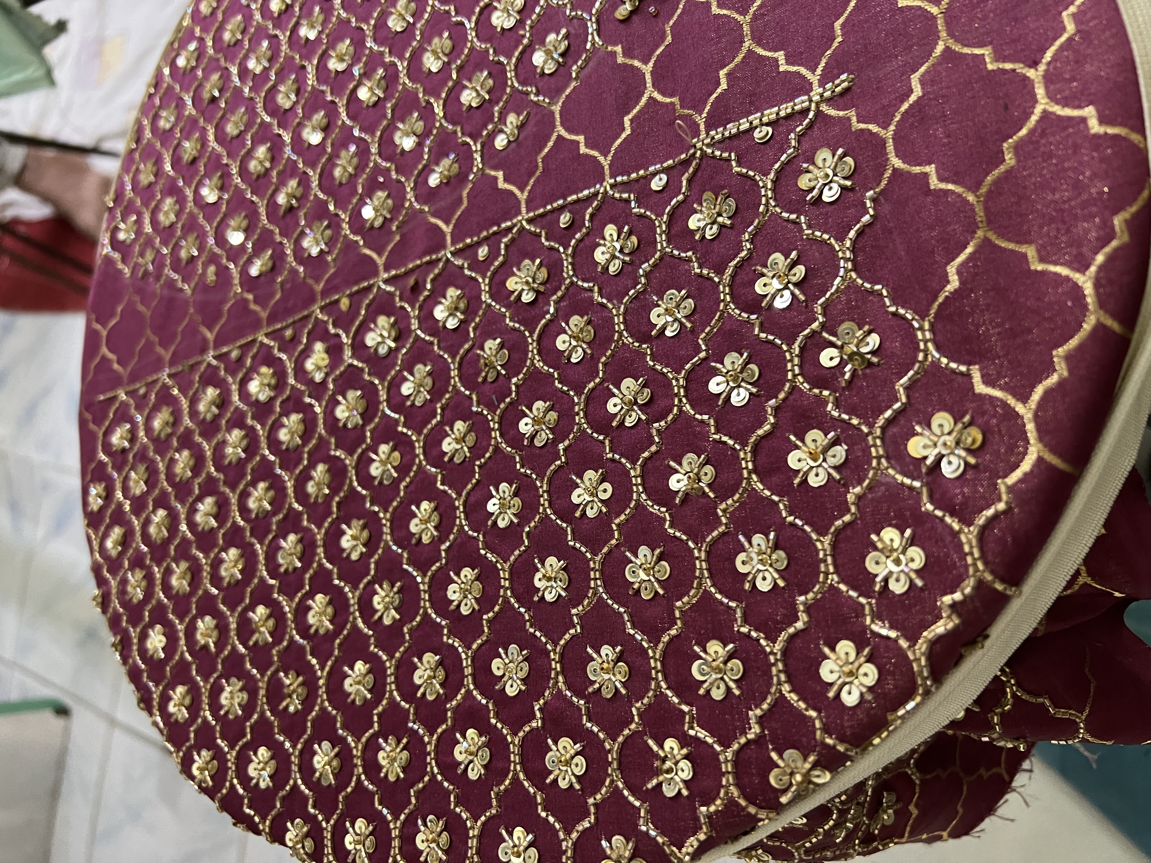 Sequin embroidery - maroon gold lattice pattern 2
