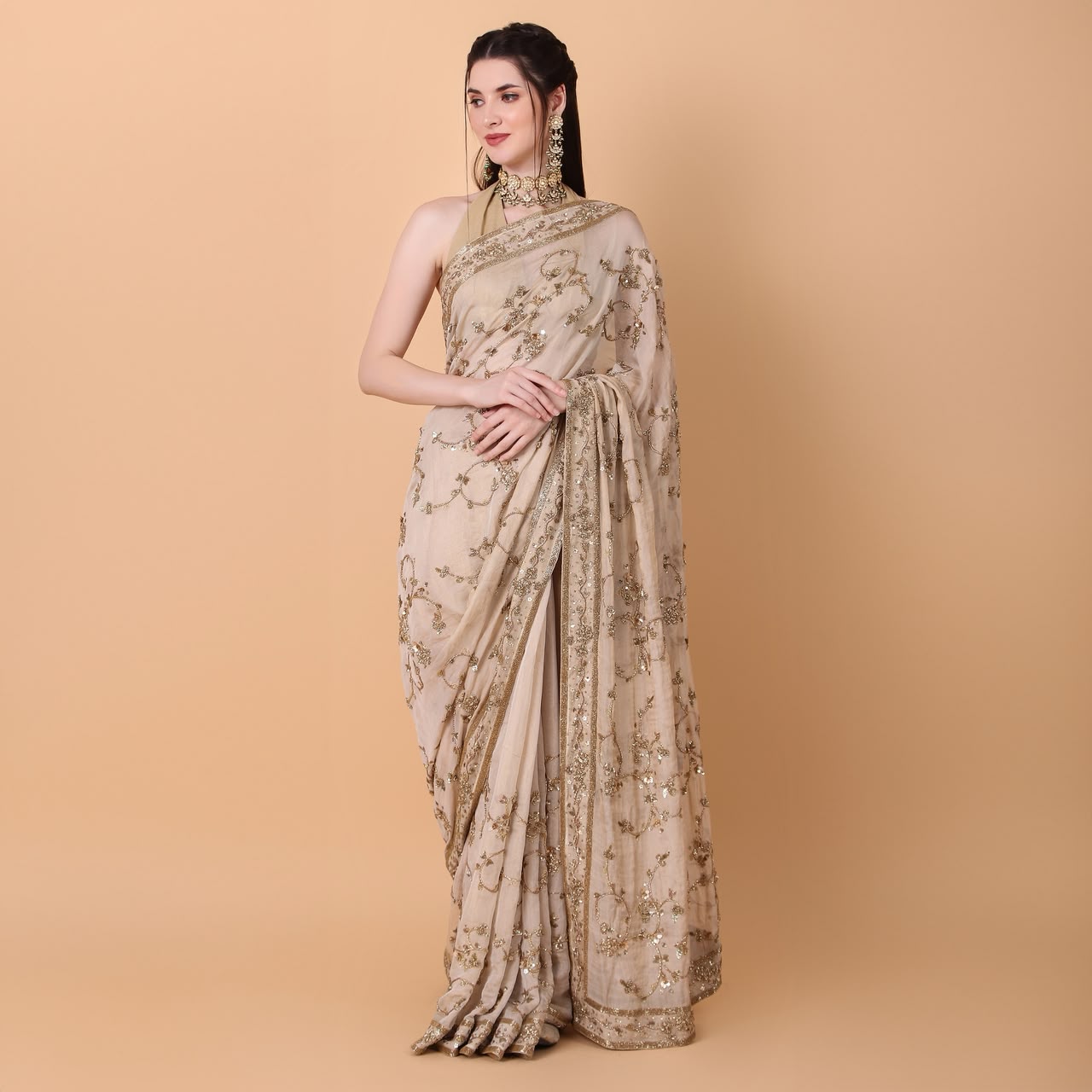 Zardozi pattern - symmetrical motif